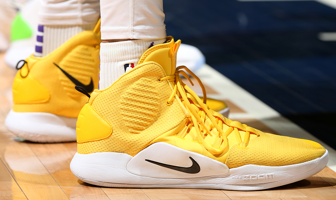 嘘声与回应 嘘声与回应